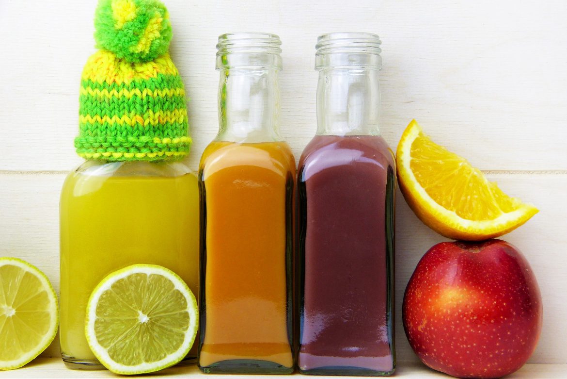 Dlaczego warto pić soki owocowe?